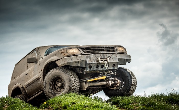 off-road-car-PEYZMH8 (1)